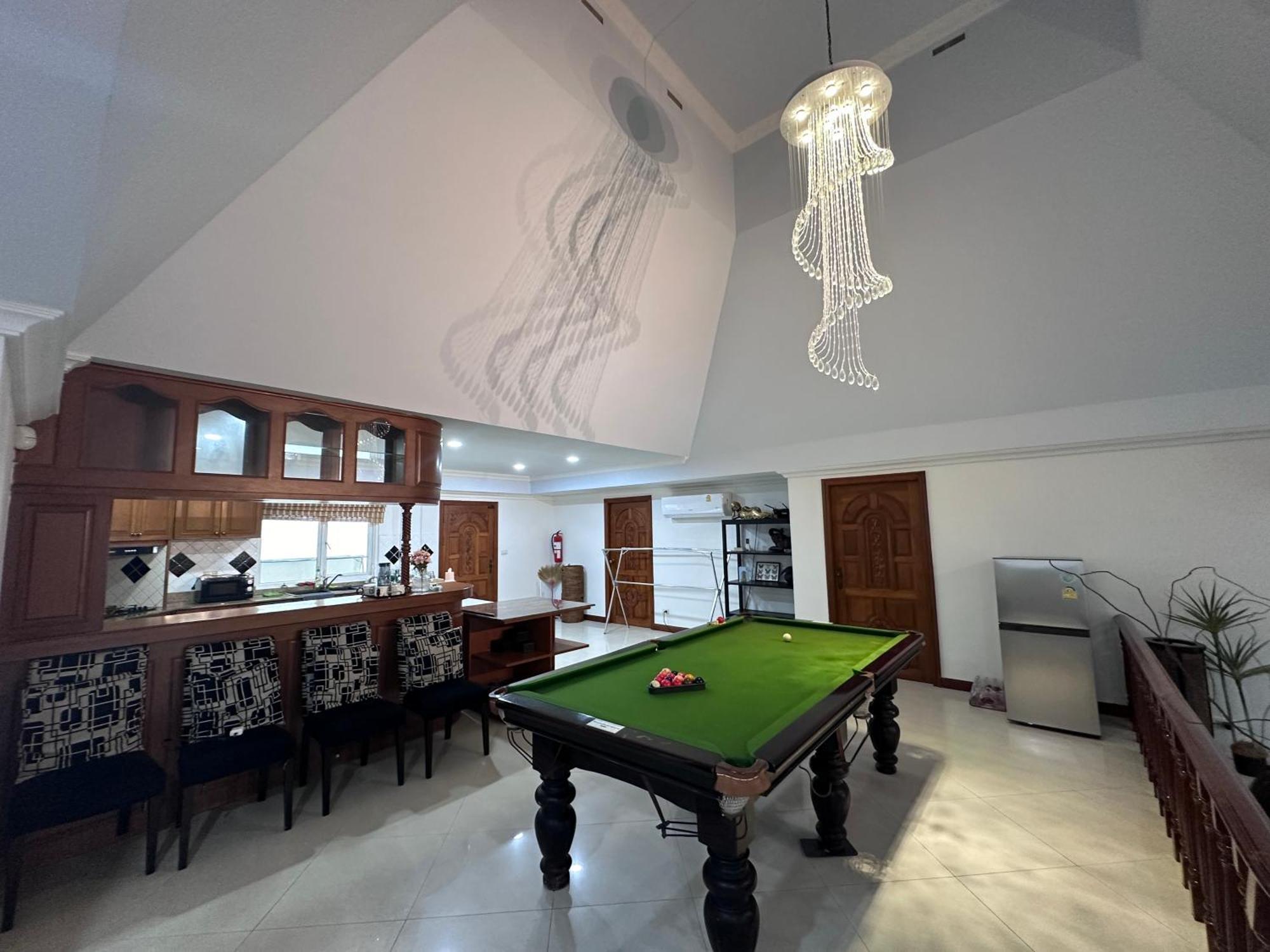 Beachfront Golf Pool Private Courtyard *
