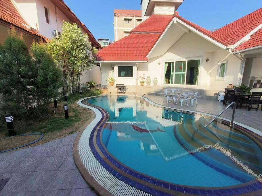 Beachfront Golf Pool Private Courtyard Villa